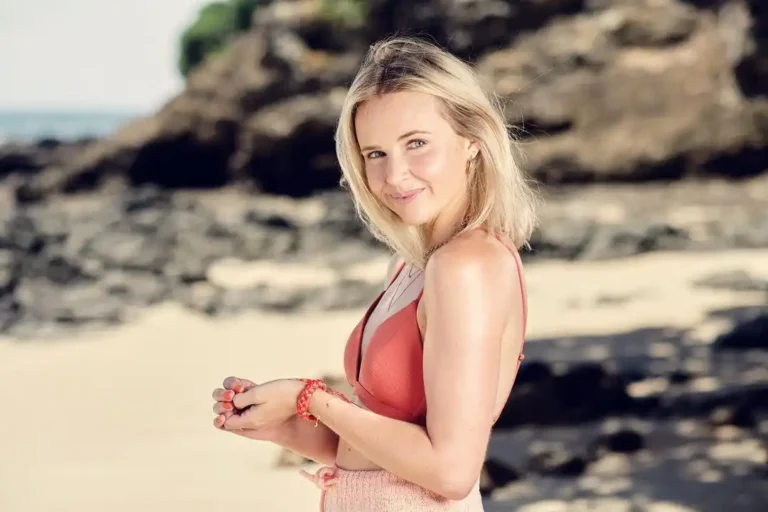 Kimberley Crossman Age, Height, Measurement, Bio, Wealth