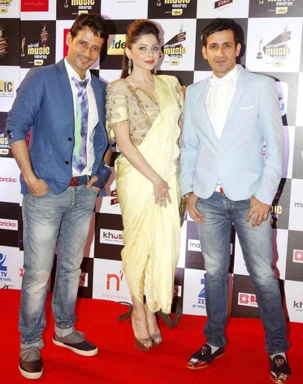 Kanika Kapoor With Meet Brothers

